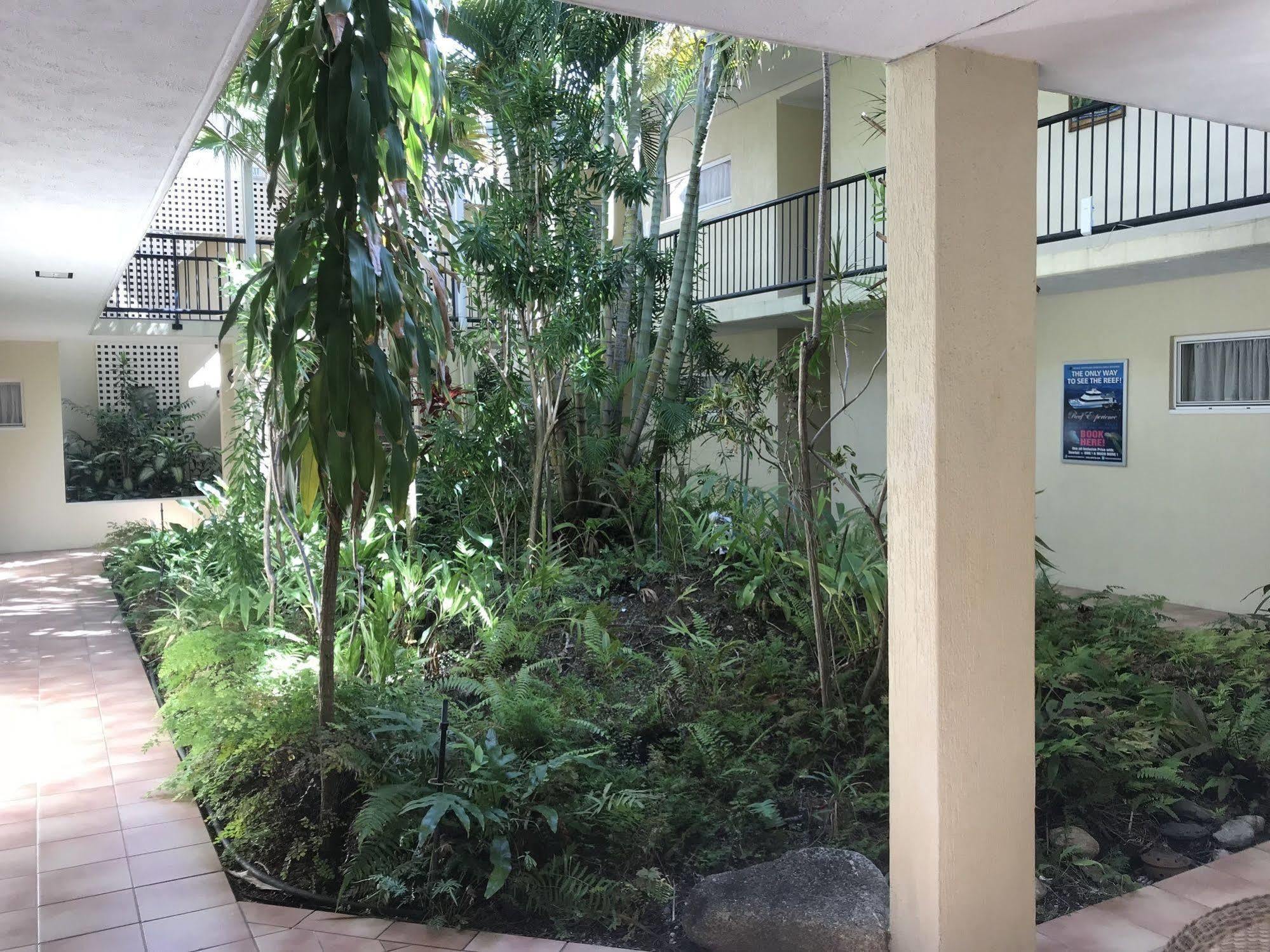 Villa Vaucluse Apartments Cairns Eksteriør billede